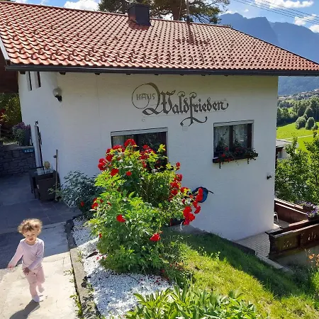 Haus Waldfrieden شقة ساوتينس